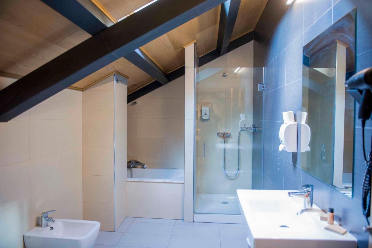 Hotel Meson De Erosa Herosa Ngoại thất bức ảnh