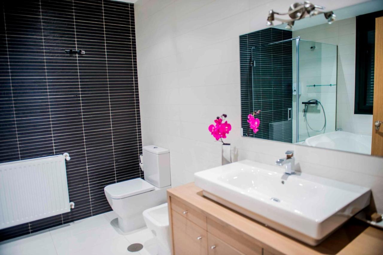 Hotel Meson De Erosa Herosa Ngoại thất bức ảnh